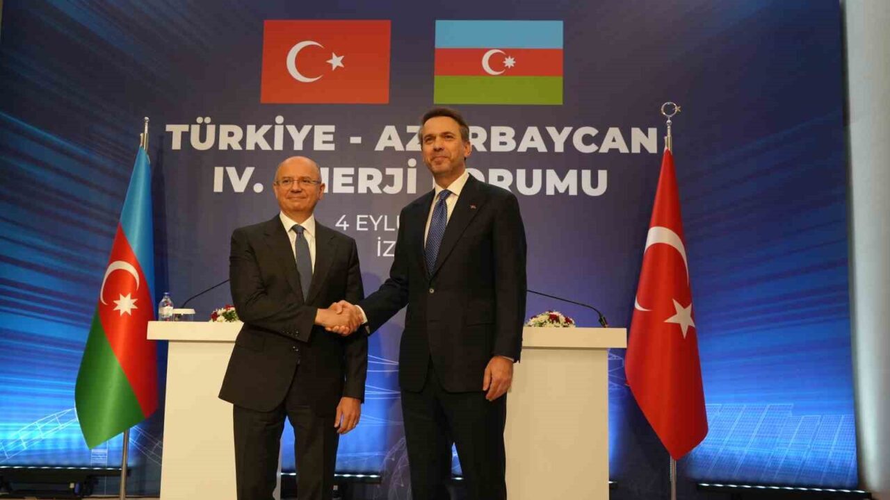 İzmir’de düzenlenen Türkiye-Azerbaycan 4. Enerji Forumu’nda Enerji ve Tabii Kaynaklar