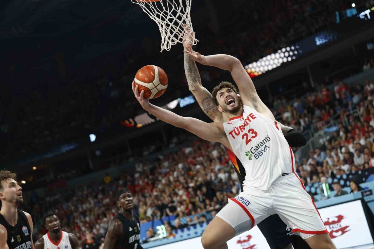 Milli basketbolcu Alperen Şengün, 2025 Avrupa Basketbol Şampiyonası’nın en iyi