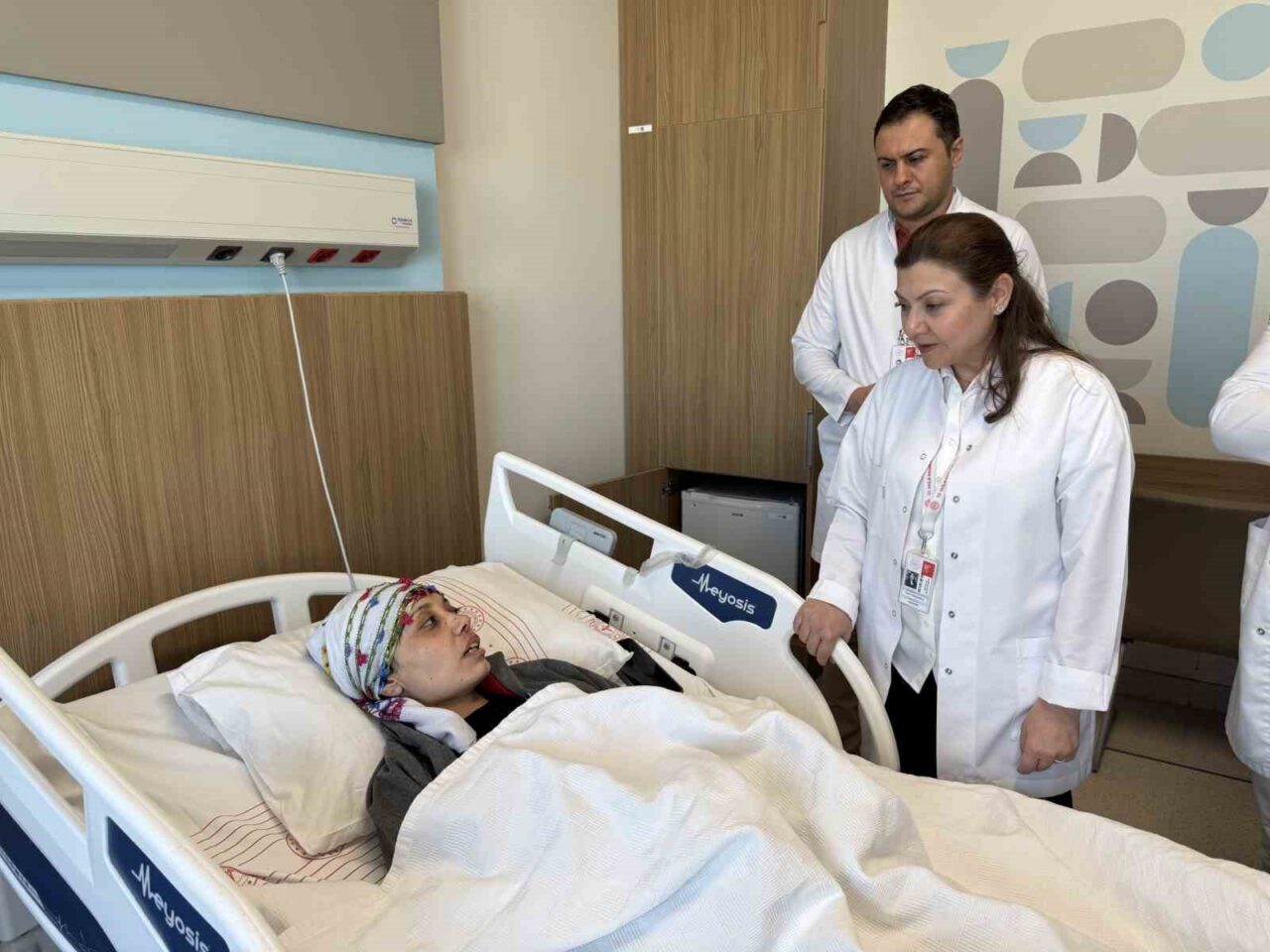 Gaziantep Şehir Hastanesi’nde göğüs cerrahisi ekibi tarafından gerçekleştirilen özel bir