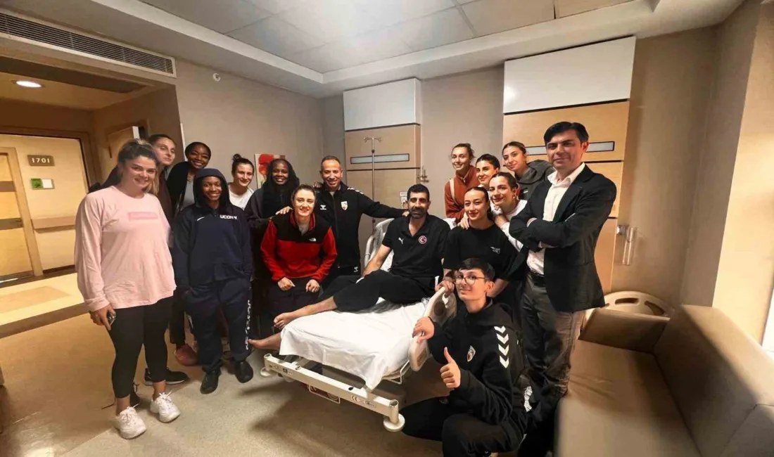 Kadınlar Basketbol Süper Ligi takımlarından Melikgazi Kayseri Basketbol’un sporcuları Memorial