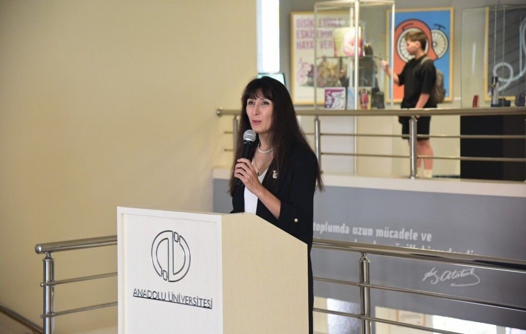 Anadolu Üniversitesi Güzel Sanatlar Fakültesi (GSF) tarafından düzenlenen “2024-2025 Mezuniyet