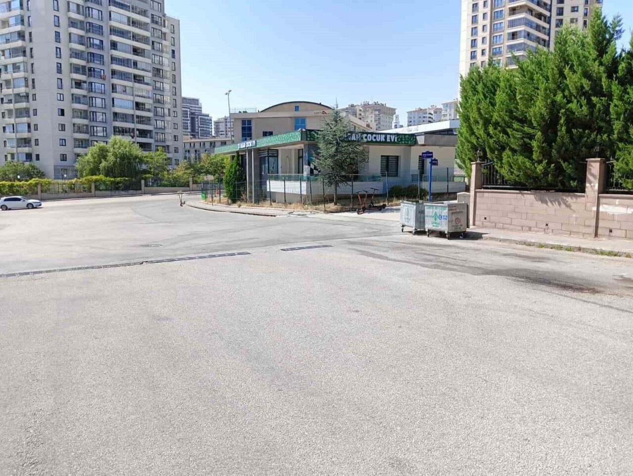 Ankara’da aralarında husumet olduğu iddia edilen kişiyi sokakta başından vurarak