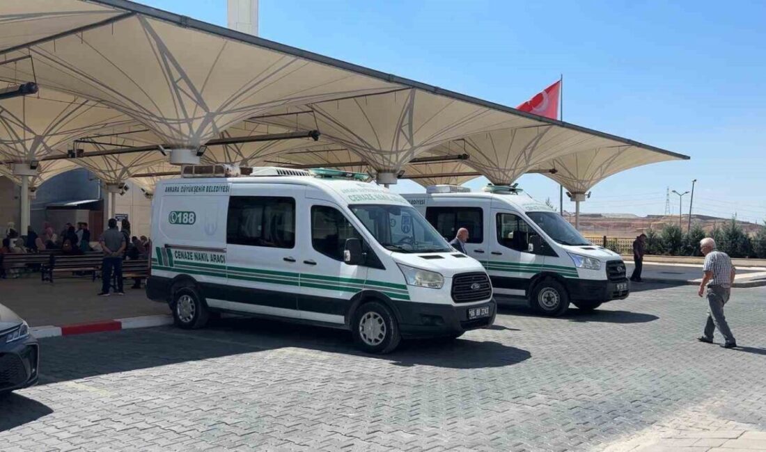 Ankara’nın Sincan ilçesinde kocası tarafından silahla öldürülen kadın son yolculuğuna