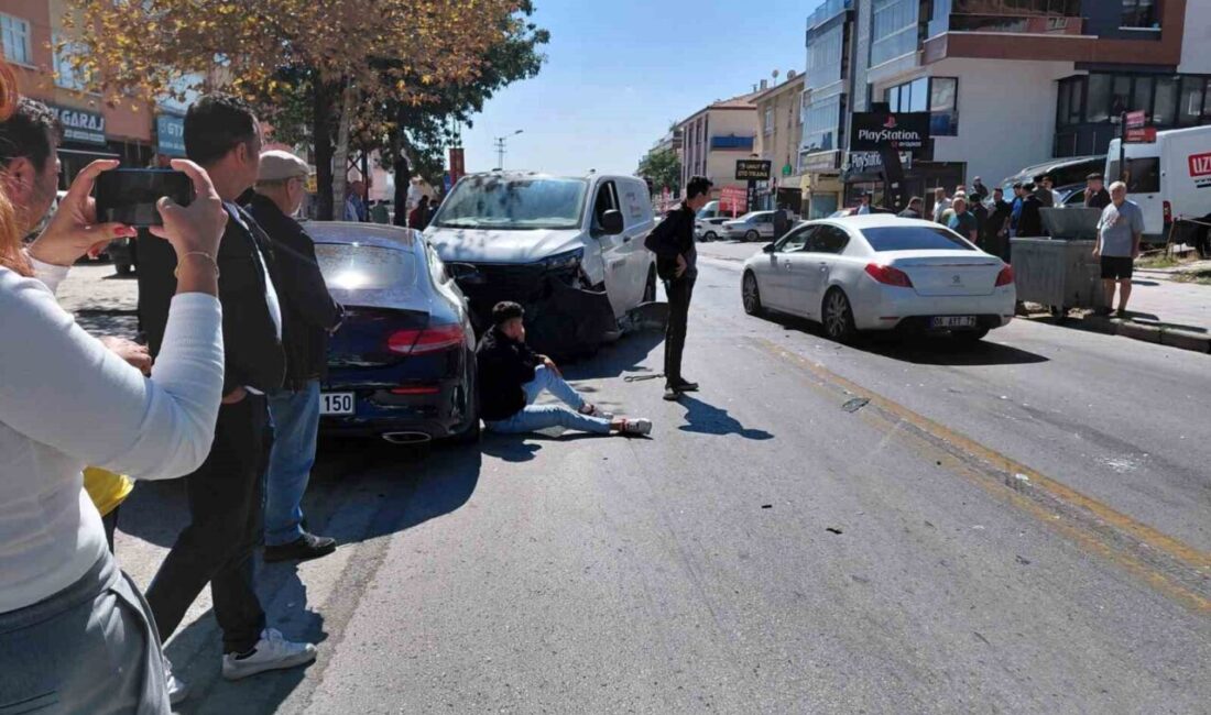 Ankara’da ara sokaktan çıkan otomobille o esnada sollama yapan ticari