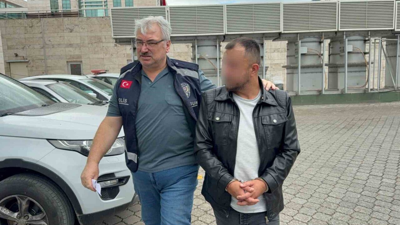 Samsun’un İlkadım ilçesinde annesini darbedip tehdit ettiği öne sürülen bir