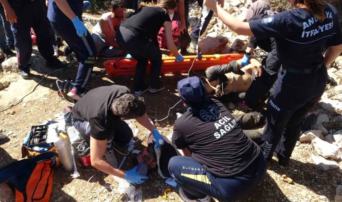 Antalya’da define aramak için kazdıkları yaklaşık 25 metrelik kuyuda çalıştırdıkları