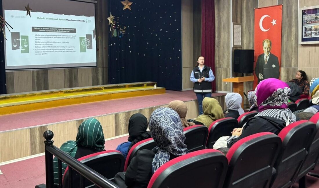 Ardahan’da uyuşturucu ile mücadele çerçevesinde annelere yönelik bilgilendirme eğitimi verildi.