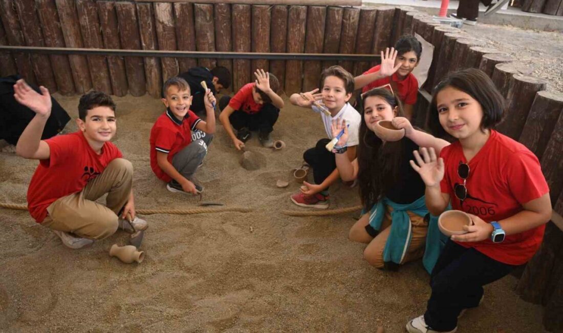 Bursa Büyükşehir Belediyesi tarafından düzenlenen 4. Bursa Arkeoloji Festivali (ArkeoFest’25),