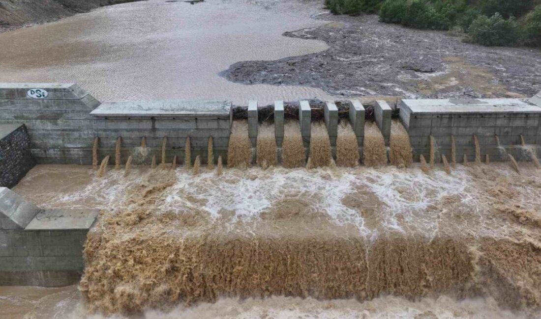 Artvin’de 19-21 Eylül tarihleri arasında etkili olan yoğun yağışların yol