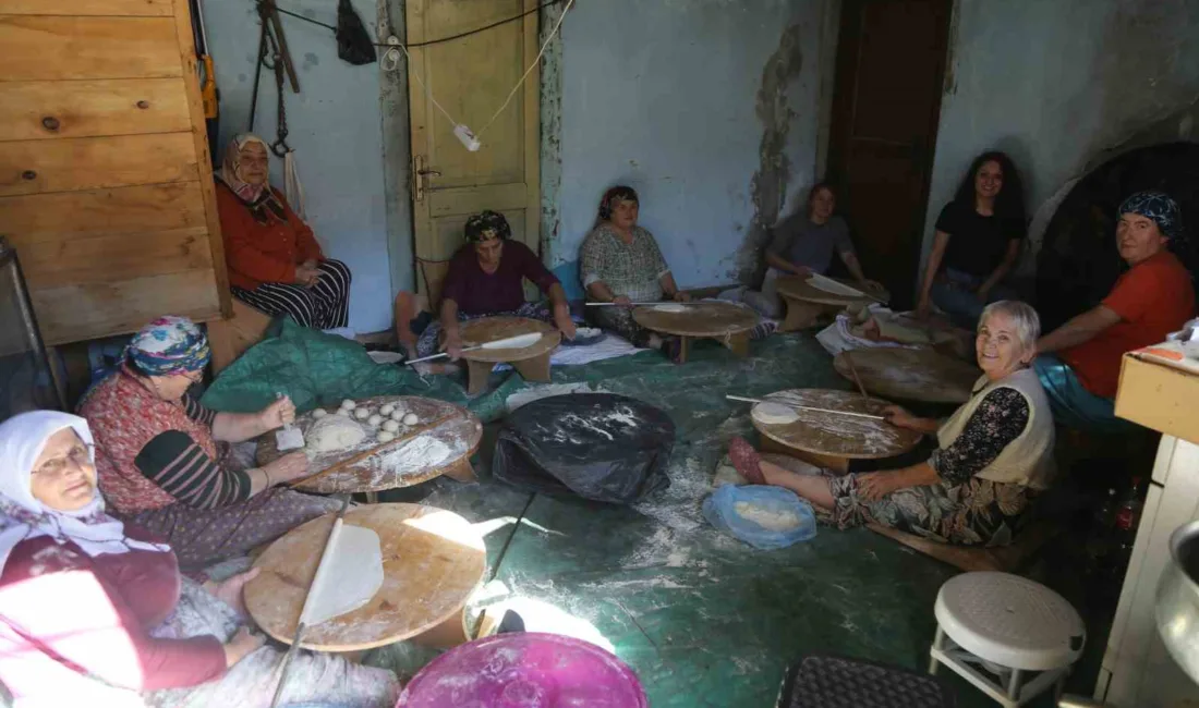 Artvin’de kadınlar, sonbaharda imece usulüyle bir araya gelerek odun sobası