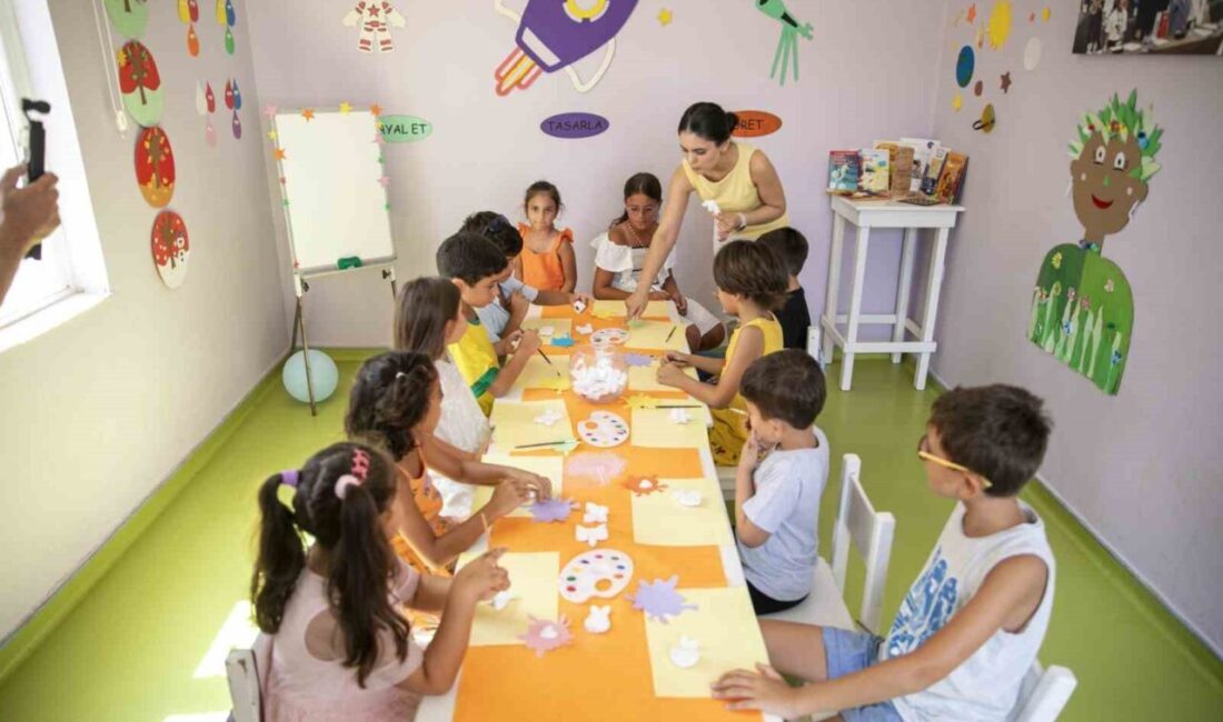 Mersin Büyükşehir Belediyesinin Silifke Atakent Mahallesi’nde hayata geçirdiği ‘Çocuk Hobi
