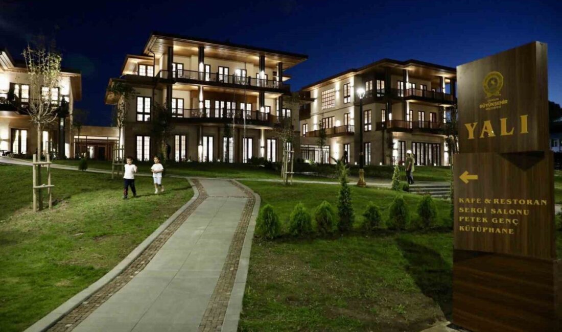 Samsun Büyükşehir Belediyesi, Atakum sahilinde kafe, restoran, sergi salonu ve