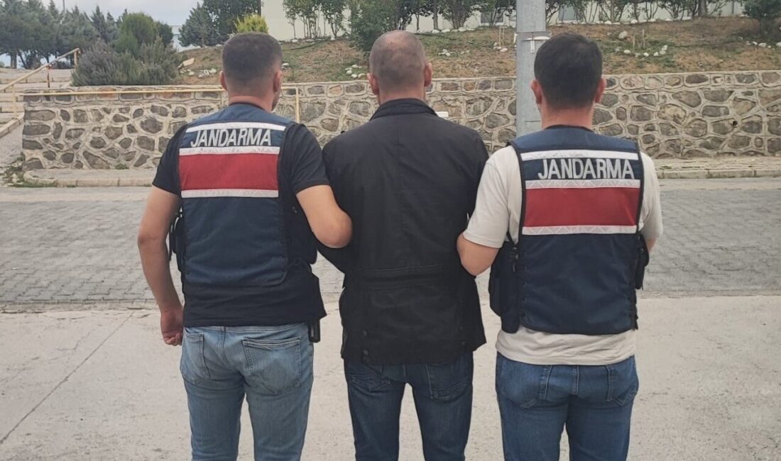 Samsun’da hakkında 3 yıl 9 ay kesinleşmiş hapis cezası bulunan