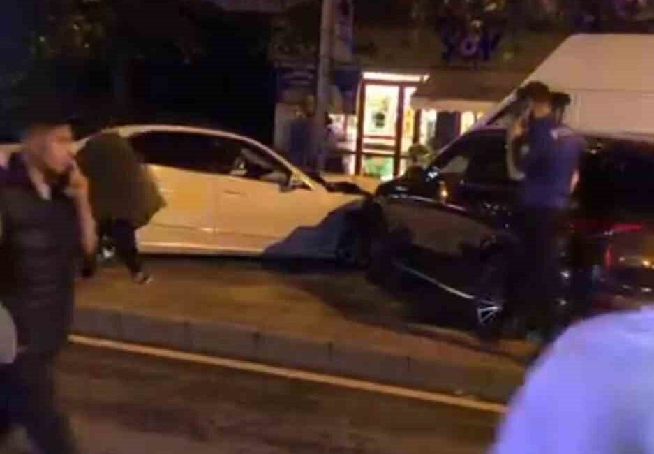 Ataşehir’de alkollü olduğu iddia edilen sürücü, karşı şeride geçerek ters