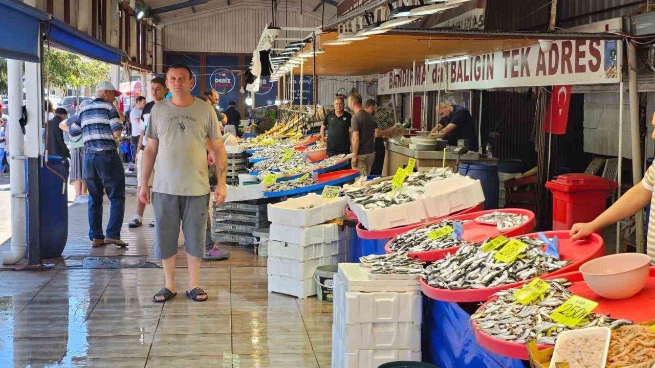 Ege ve Marmara denizlerinin buluşma noktası Balıkesir’de, 2025-2026 balık sezonunun