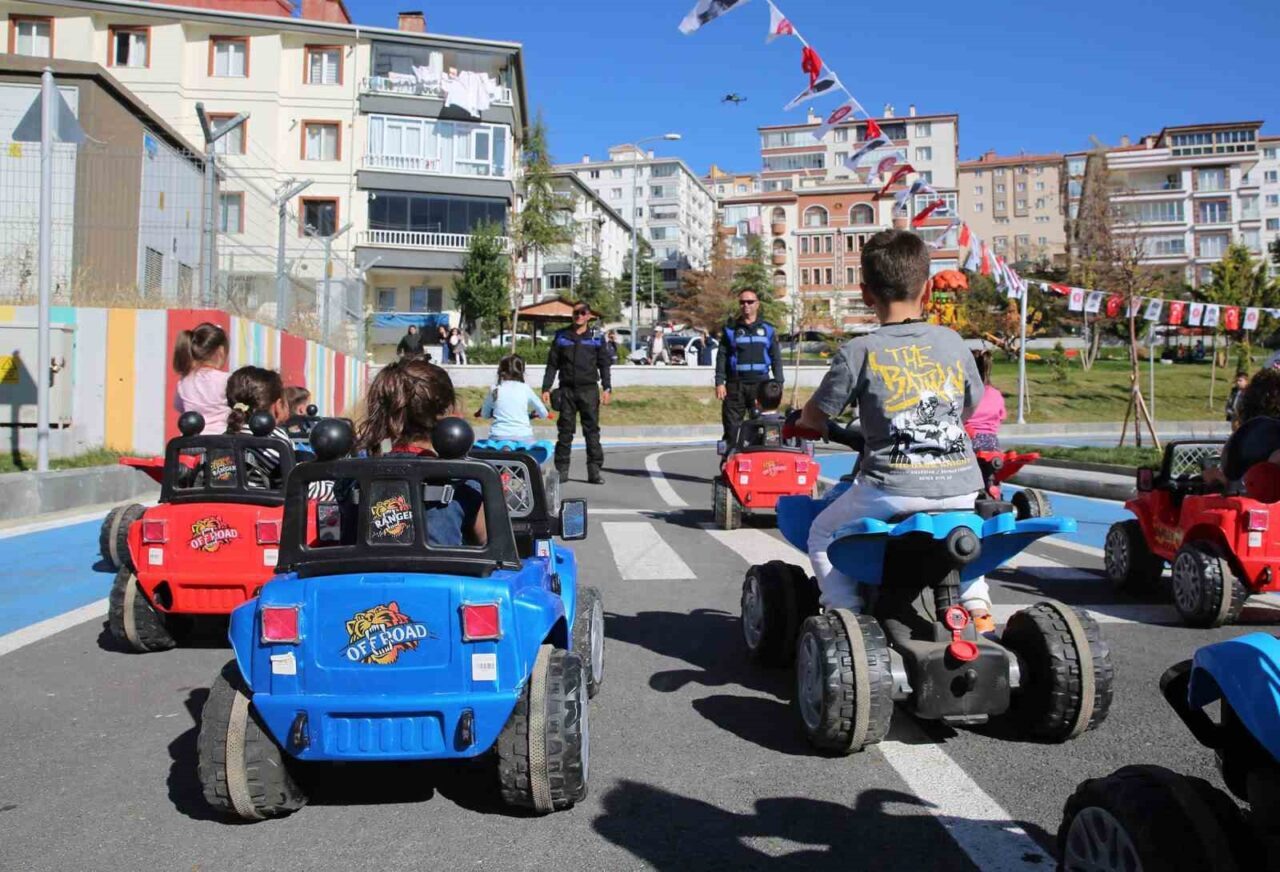 Keçiören’de de düzenlenen Avrupa Hareketlilik Haftası etkinlikleri, vatandaşların katılımlarıyla birlikte