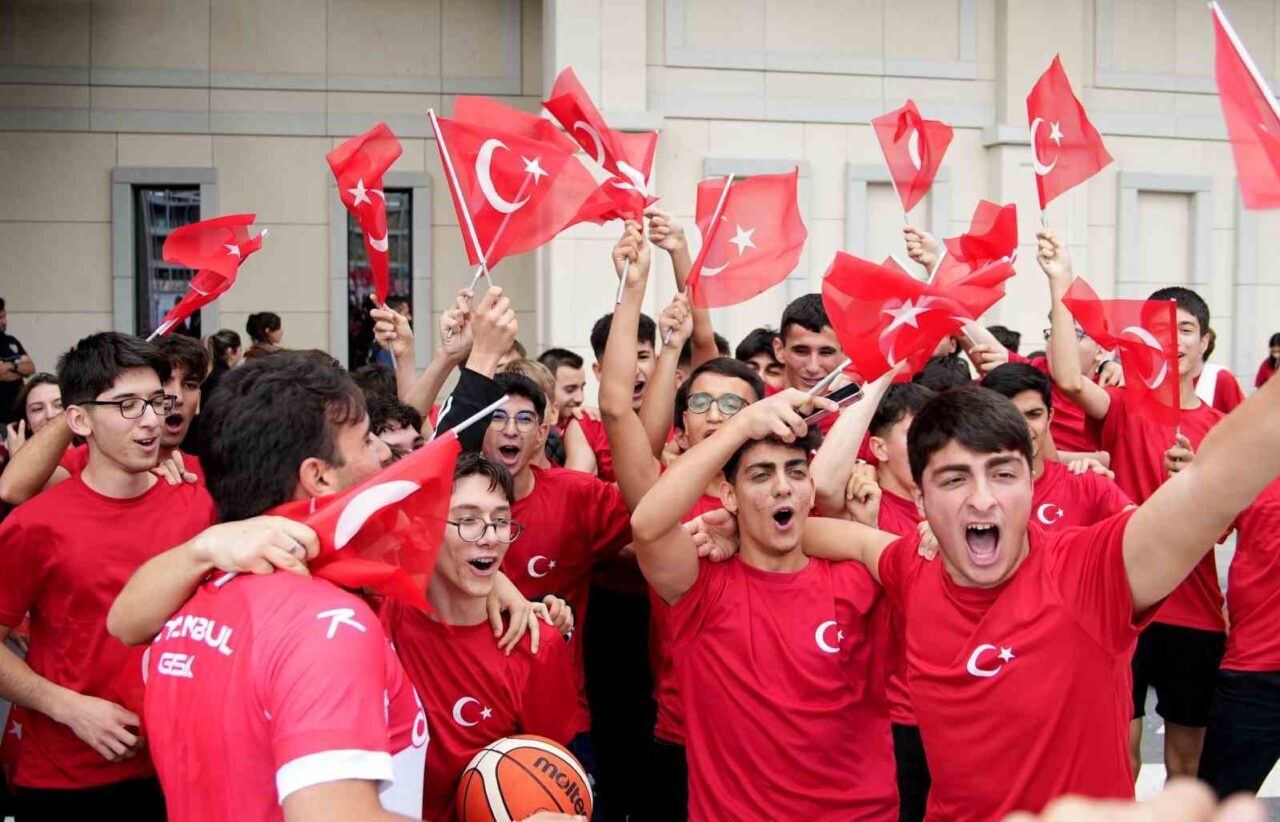 2025 Avrupa Basketbol Şampiyonası’nın (EuroBasket 2025) finalinde Almanya’ya 88-83 yenilerek