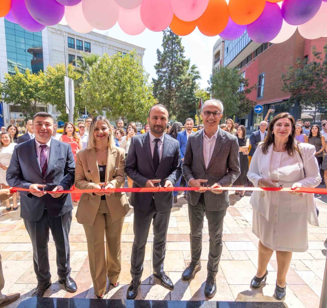 Müşteri odaklı dönüşüm yolculuğu kapsamında 2023 yılından bu yana kapsamlı