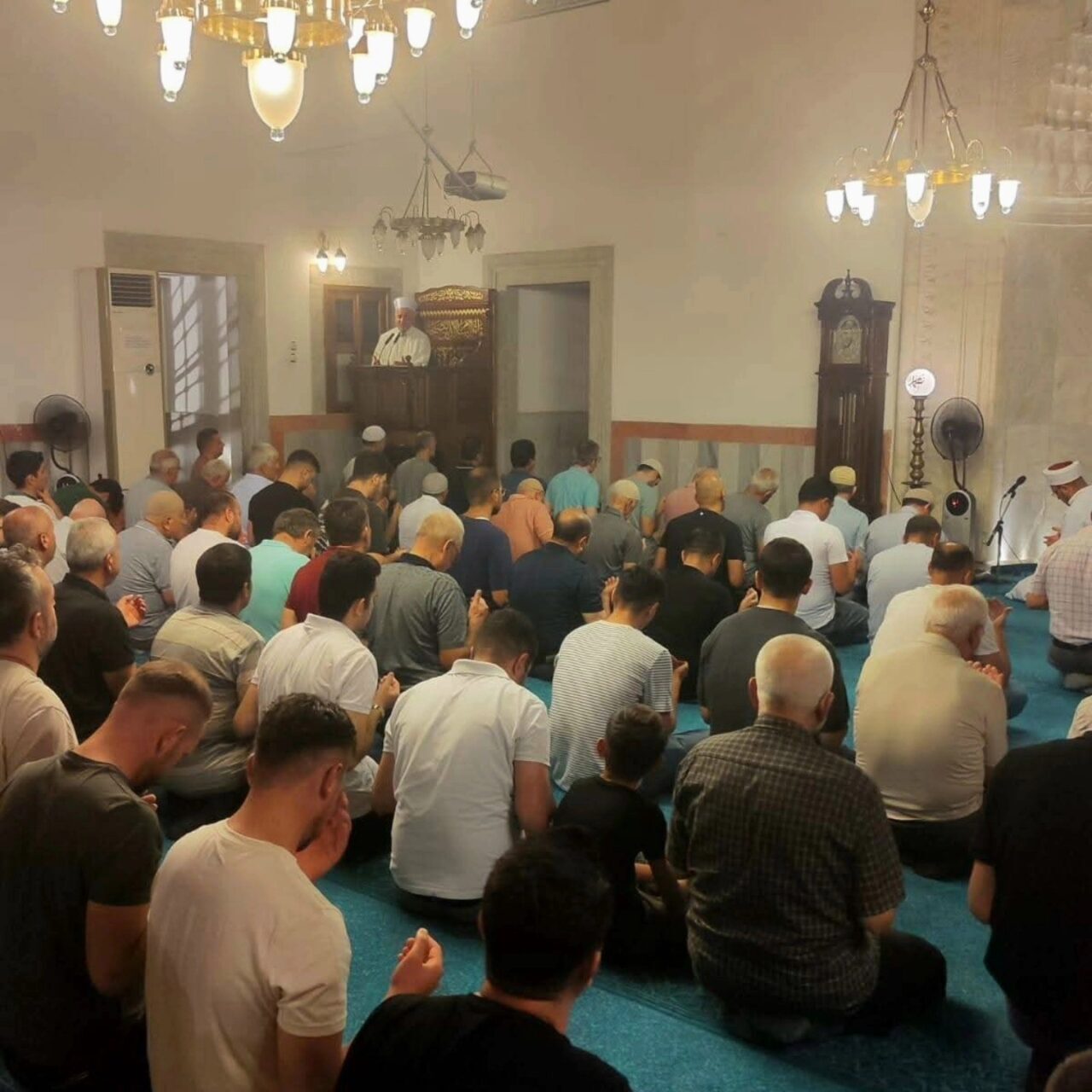 Aydın genelinde tüm camilerde Mevlid Kandili büyük bir manevi coşkuyla