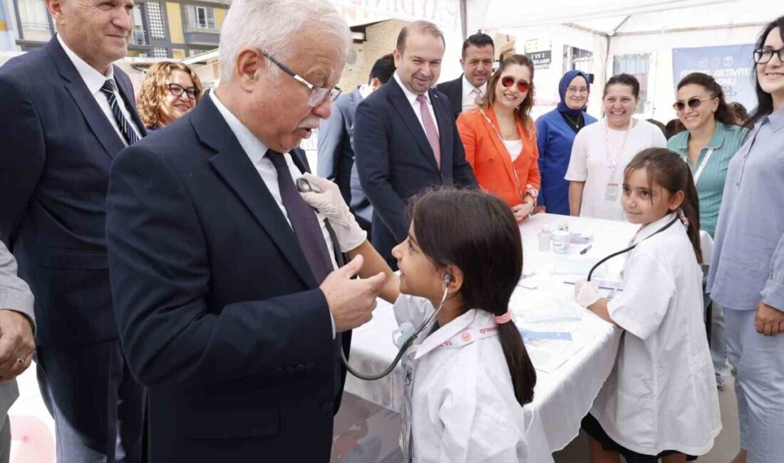 Aydın’ın Efeler ilçesinde ilkokul öğrencilerine sağlıklı yaşam hakkında uygulamalı eğitim