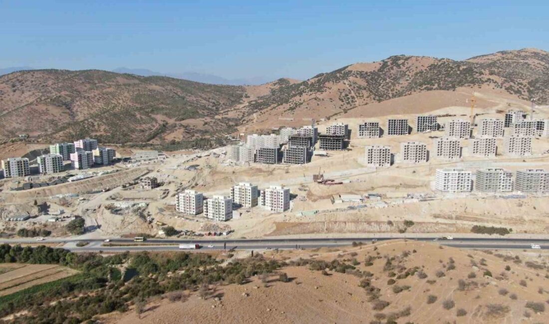 Aydın’ın Efeler ilçesinde Toplu Konut İdaresi (TOKİ) tarafından inşa edilen