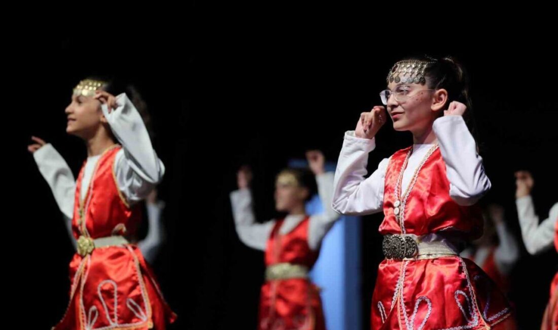 Aliağa Belediyesi Sanat Evi (ASEV), her yıl büyük ilgi gören