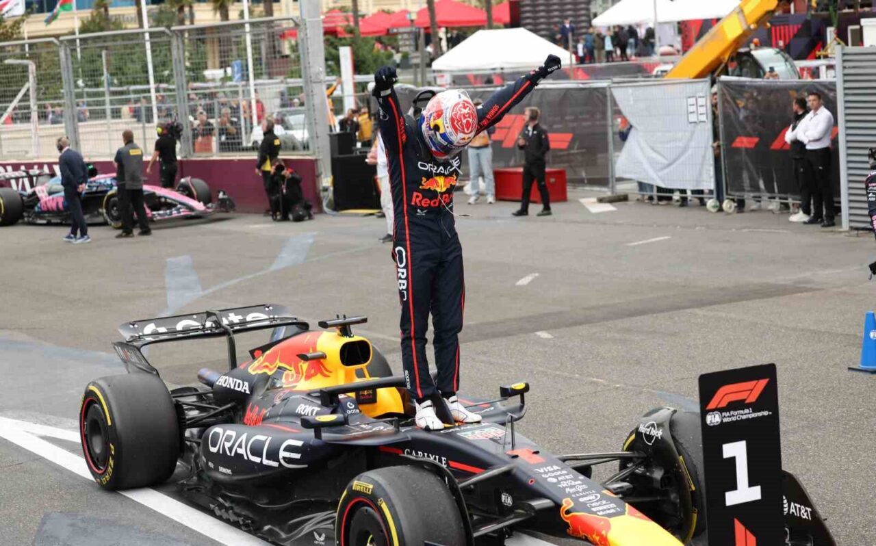 Formula 1’de Azerbaycan Grand Prix’sini Red Bull’un Hollandalı pilotu Max