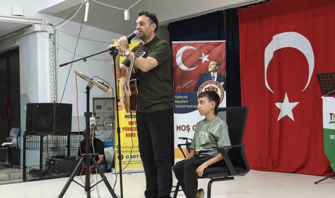 Kayseri’de 5. sınıf öğrencisi Salih Eren Özçevik, müzik öğretmeni babası