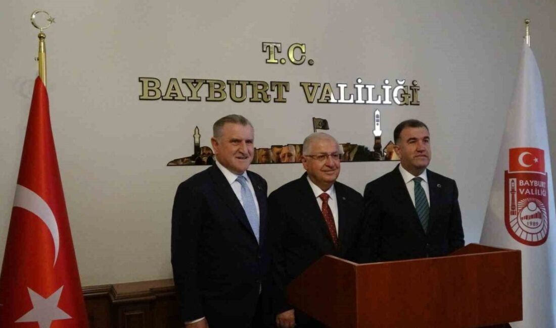 Milli Savunma Bakanı Yaşar Güler ile Gençlik ve Spor Bakanı