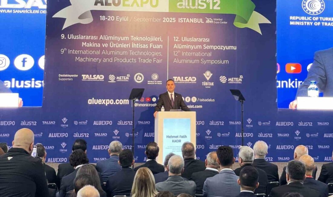 Sanayi ve Teknoloji Bakanı Mehmet Fatih Kacır, sanayide istihdamı 3