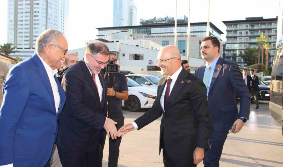 Hazine ve Maliye Bakanı Mehmet Şimşek, “İş insanlarıyla istişareler faydalı