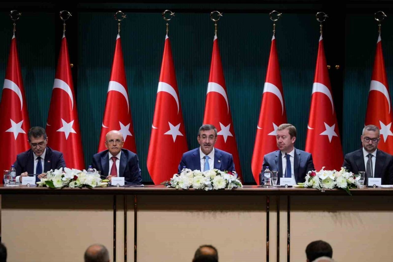 Hazine ve Maliye Bakanı Mehmet Şimşek, “Program şoklara dayanıklı olduğunu