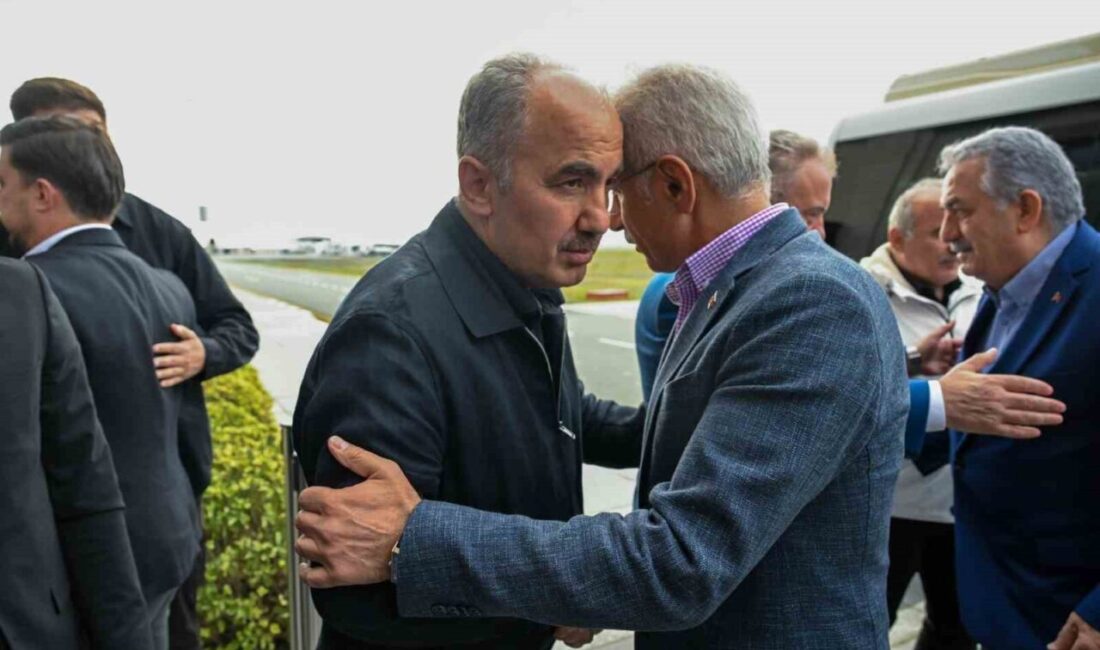 Ulaştırma ve Altyapı Bakanı Abdulkadir Uraloğlu, Rize’de meydana gelen sele