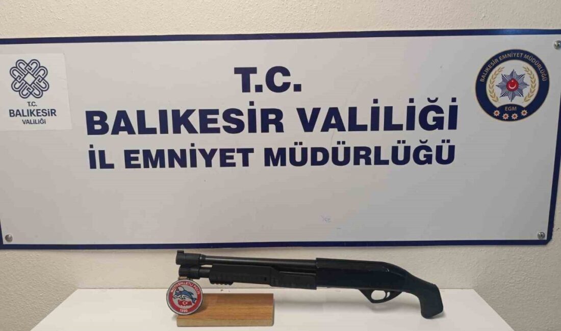 Balıkesir’in Edremit ilçesinde dün gece saatleri polis timleri şok asayiş