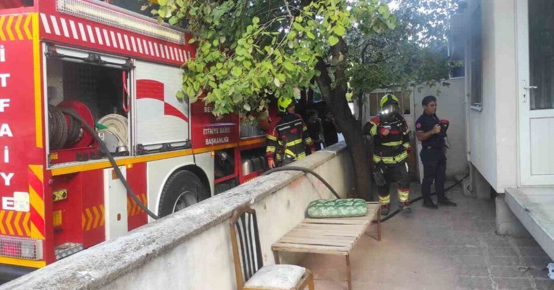 Balıkesir’in Altıeylül ilçesinde bir evde çıkan yangın diğer evlere sıçramadan