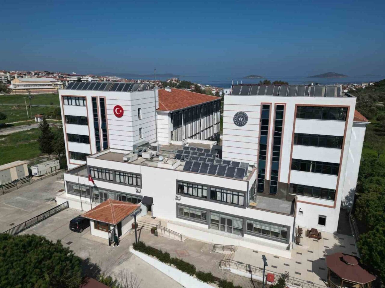 Öğrencilerin barınma ihtiyaçlarını karşılayan ve sosyal gelişimlerine değer katan modern