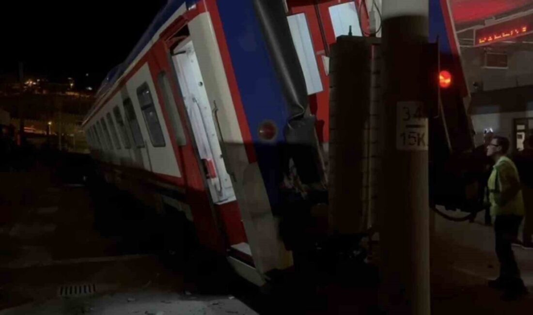 Balıkesir’in Bandırma ilçesinde yolcu treninin karıştığı kazada şans eseri yaralanan