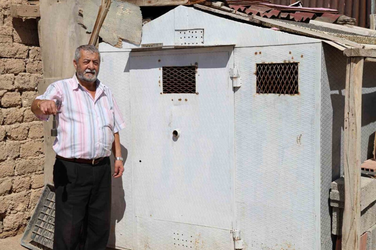 Sivas’ta çocuk yaşlarda başlayan güvercin sevdasını sürdüren Veysel Yazıcı, paha