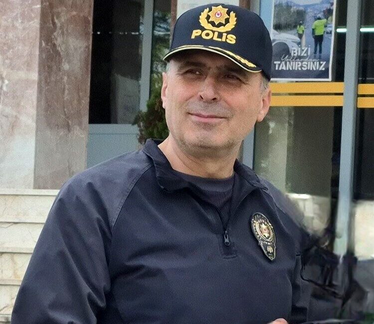 Cumhurbaşkanlığı kararnamesi ile Bartın Emniyet Müdürü Ünsal Hayal, Polis Harekat