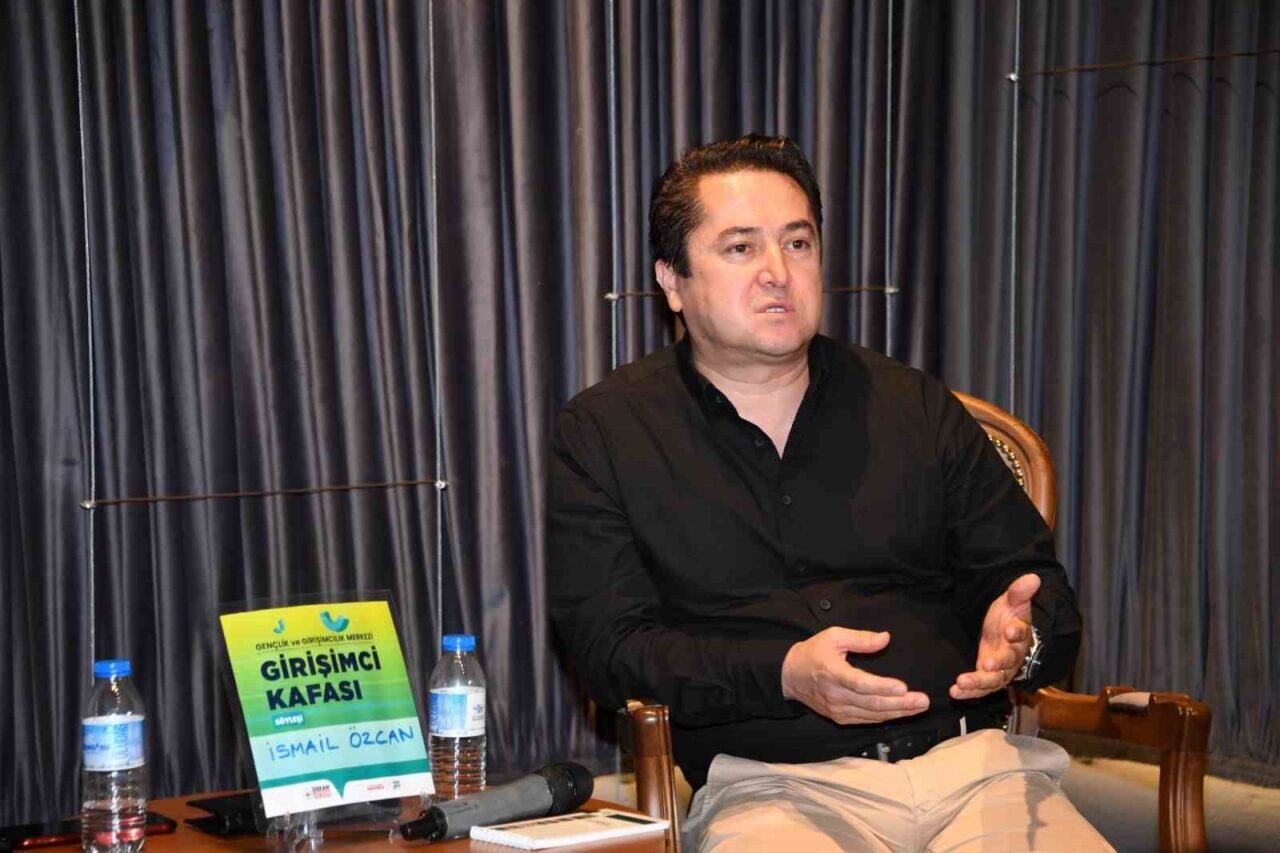 Osmangazi Belediyesi gençleri girişimciliğe teşvik etmek için başarılı girişimcilerle gençleri