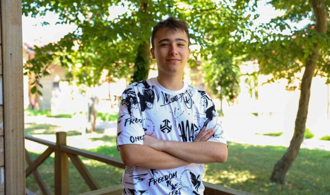 Kocaeli Büyükşehir Belediyesi, LGS’de tam puan alarak Türkiye birincisi olan