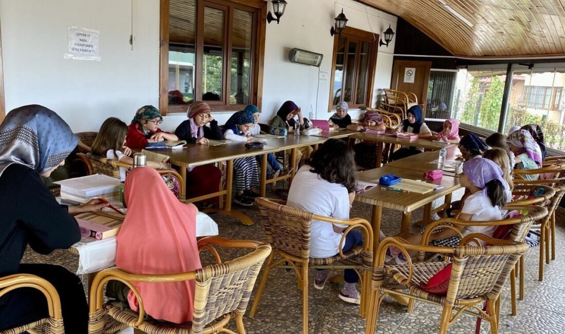 Başiskele Belediyesi, değerler eğitimi ile çocukları ve gençleri milli ve