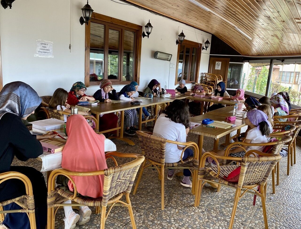 Başiskele Belediyesi, değerler eğitimi ile çocukları ve gençleri milli ve