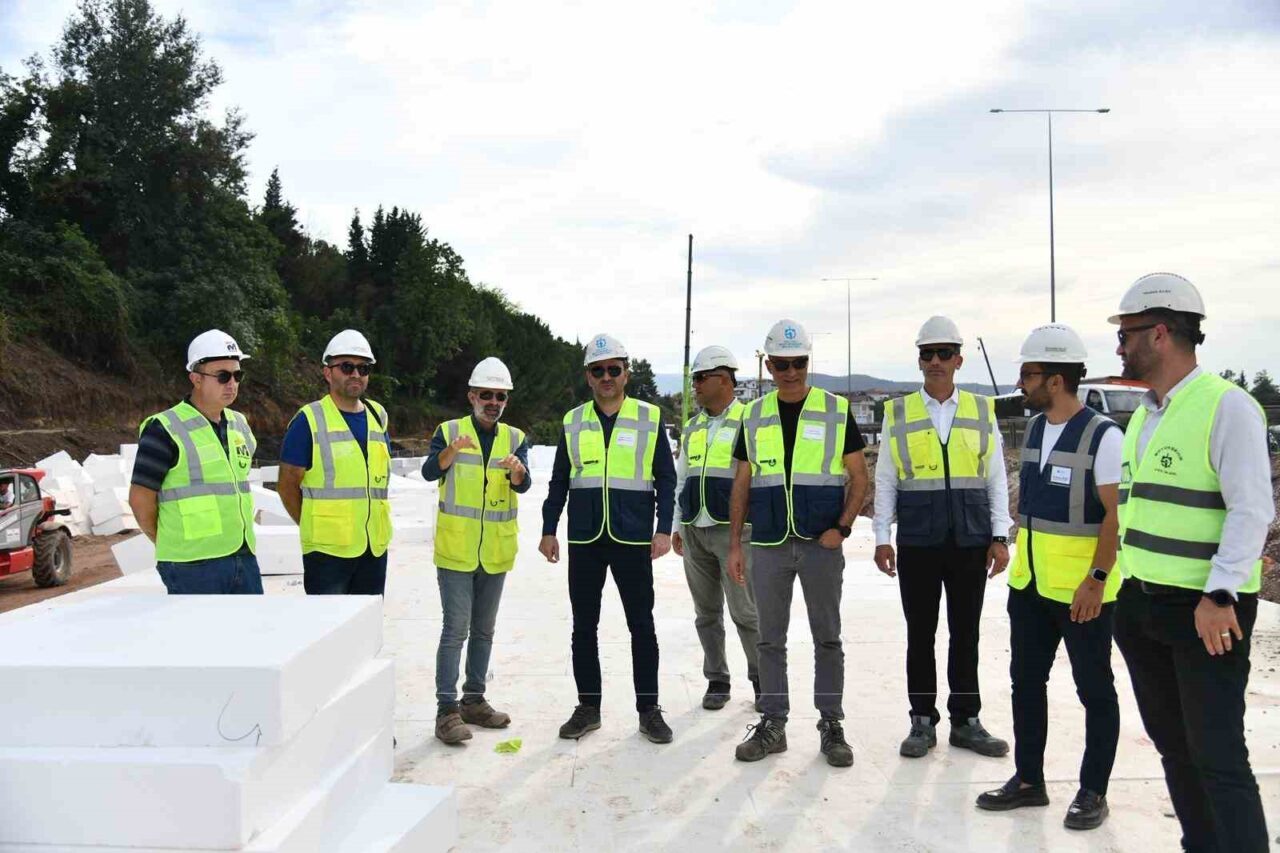 Başiskele Belediye Başkanı Yasin Özlü, Kocaeli Büyükşehir Belediyesince yapımı devam