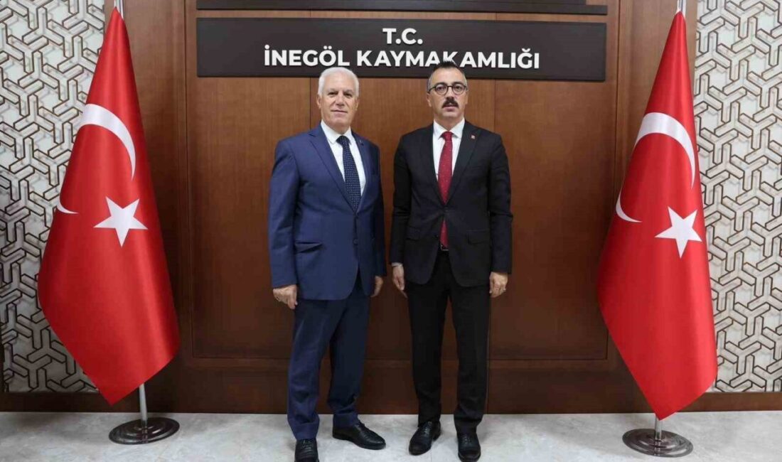 Bursa Büyükşehir Belediye Başkanı Mustafa Bozbey, kenti masa başında değil,