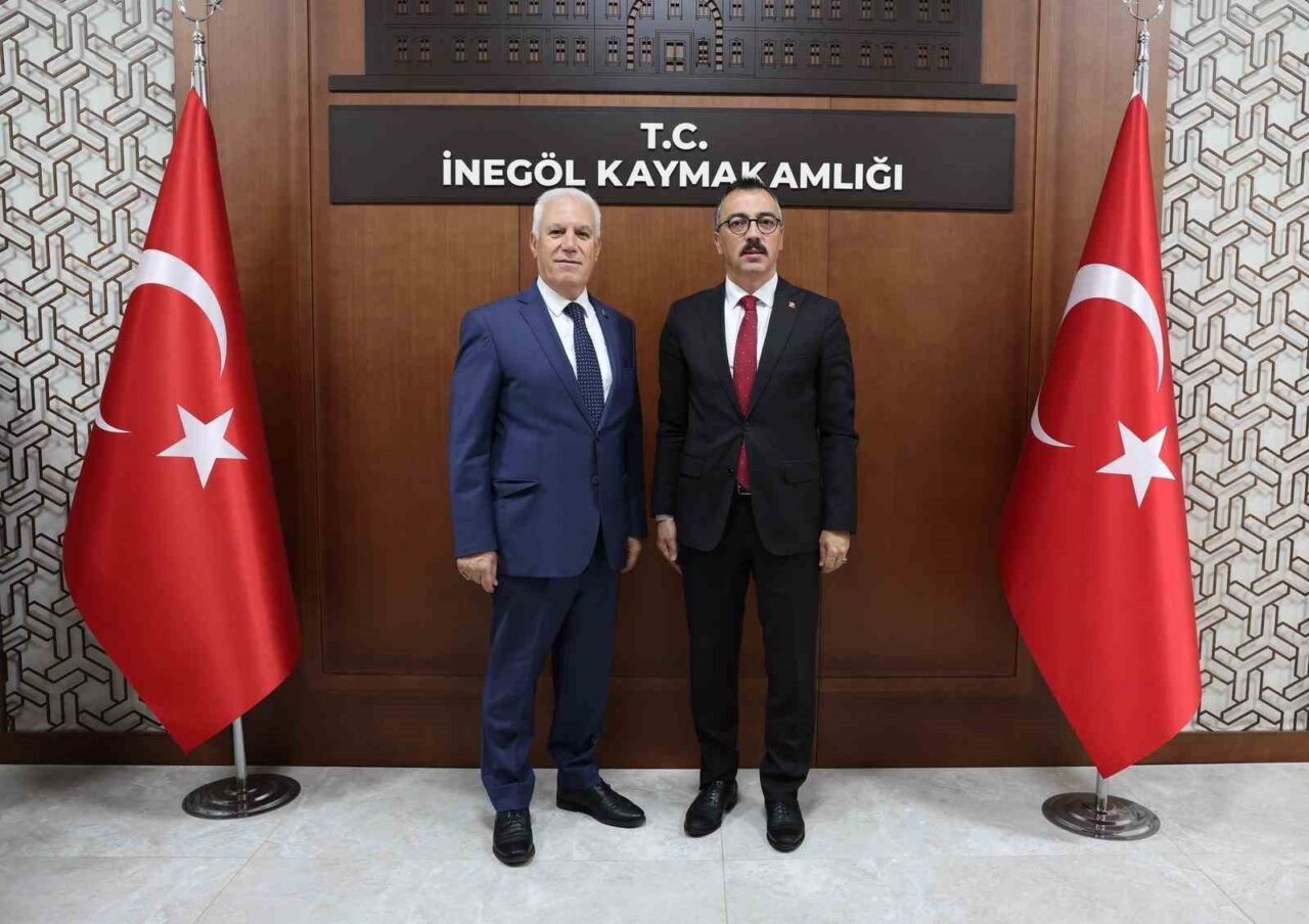 Bursa Büyükşehir Belediye Başkanı Mustafa Bozbey, kenti masa başında değil,