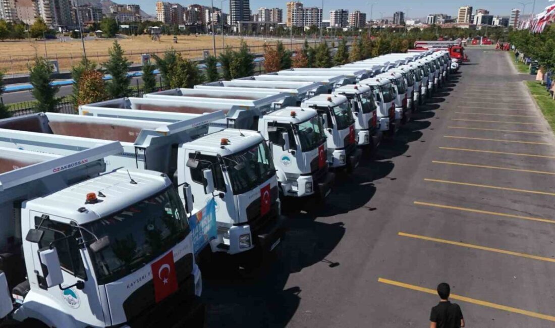 Kayseri Büyükşehir Belediyesi tarafından araç filosuna kazandırılan 38 hizmet aracı