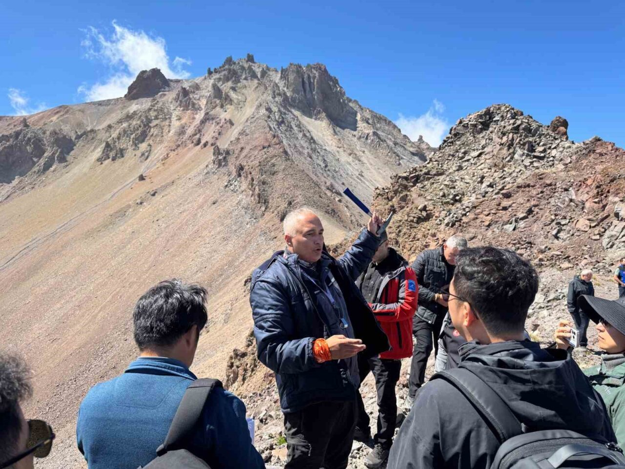 Kayseri Büyükşehir Belediye Başkanı Dr. Memduh Büyükkılıç, AFAD Deprem ve