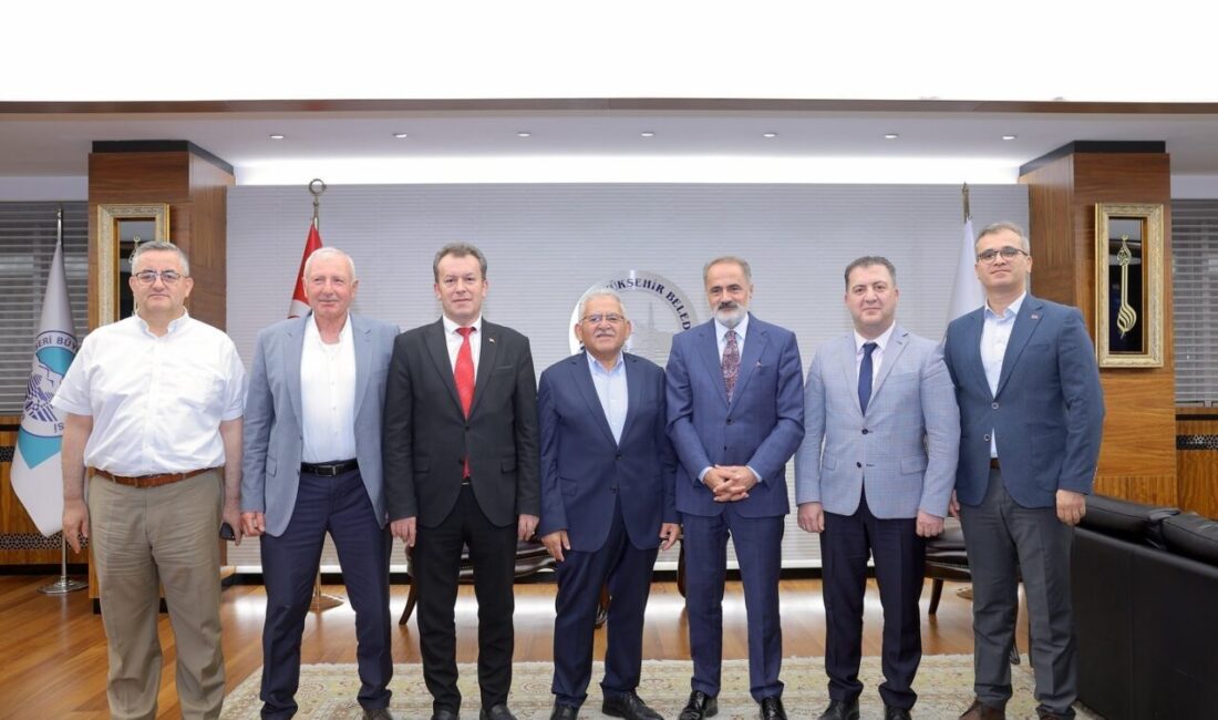 Kayseri Büyükşehir Belediye Başkanı Dr. Memduh Büyükkılıç, kent için yatırım