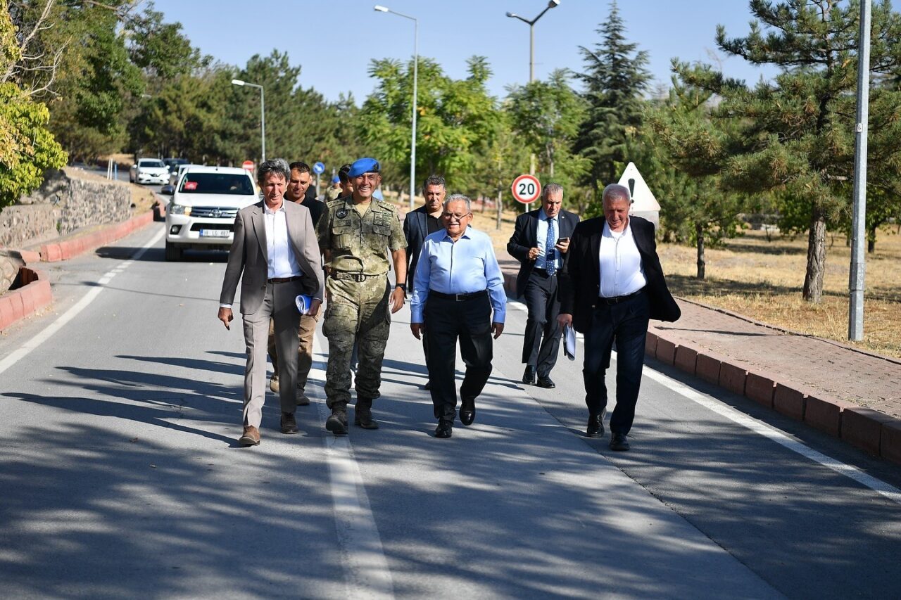 Kayseri Büyükşehir Belediye Başkanı Dr. Memduh Büyükkılıç, Kartal Katlı Kavşağı